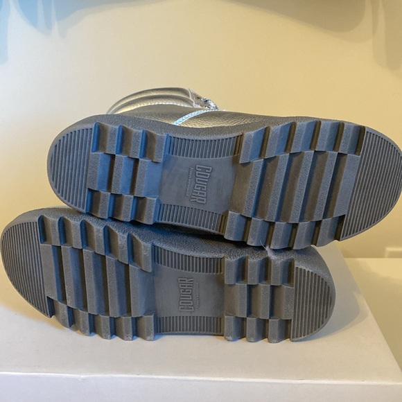 Cougar Silver Metallic Winter Boots -Sz 6 Women's/Girls - Picture 6 of 7